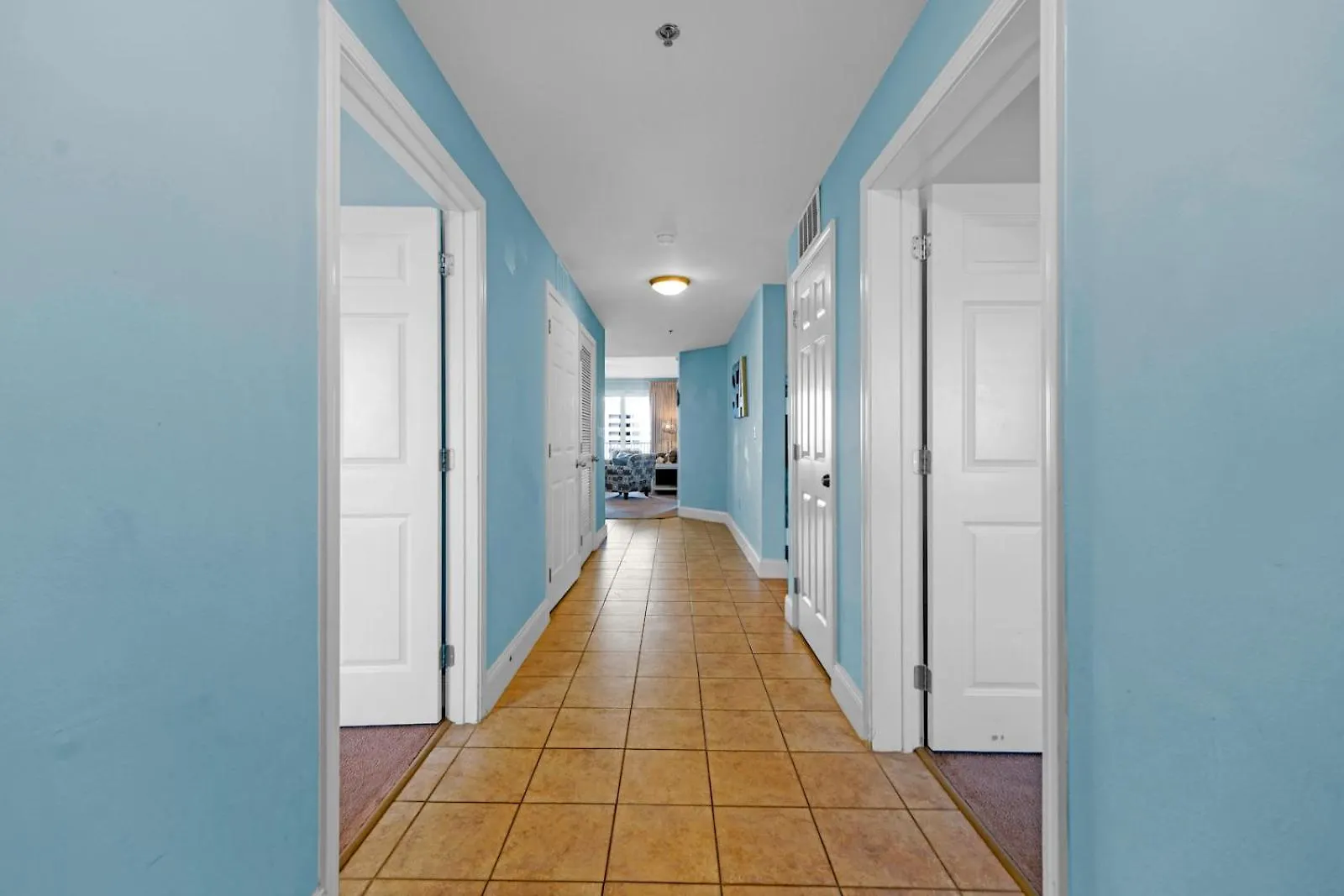 The Blue Turtle At Laketown Wharf Apartment Panama City Beach United States