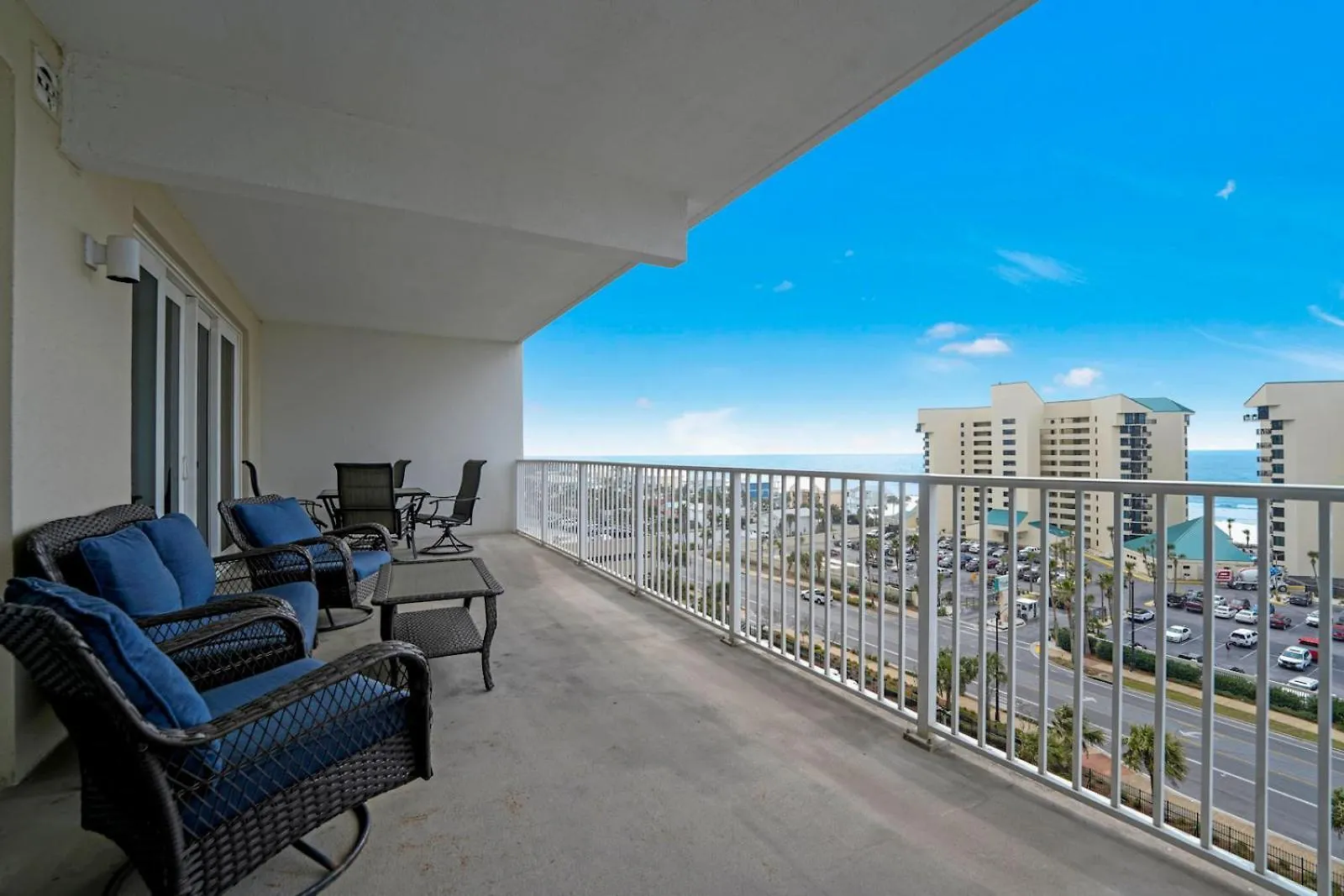 The Blue Turtle At Laketown Wharf Apartment Panama City Beach United States