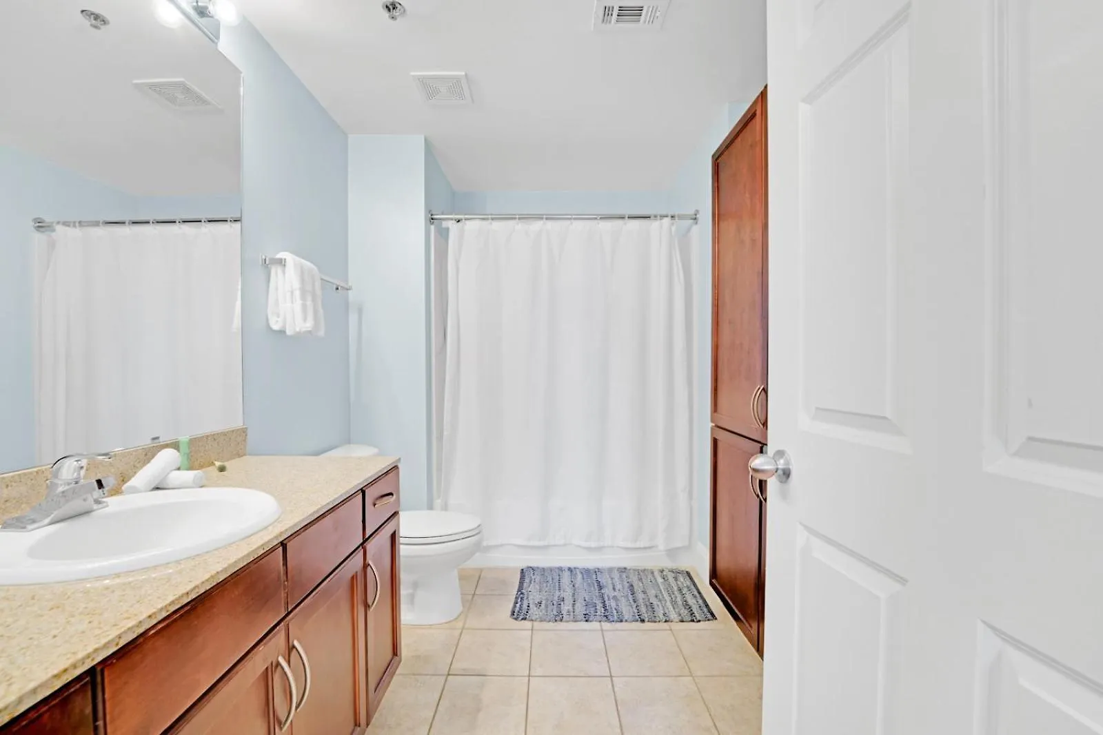 The Blue Turtle At Laketown Wharf Apartment Panama City Beach