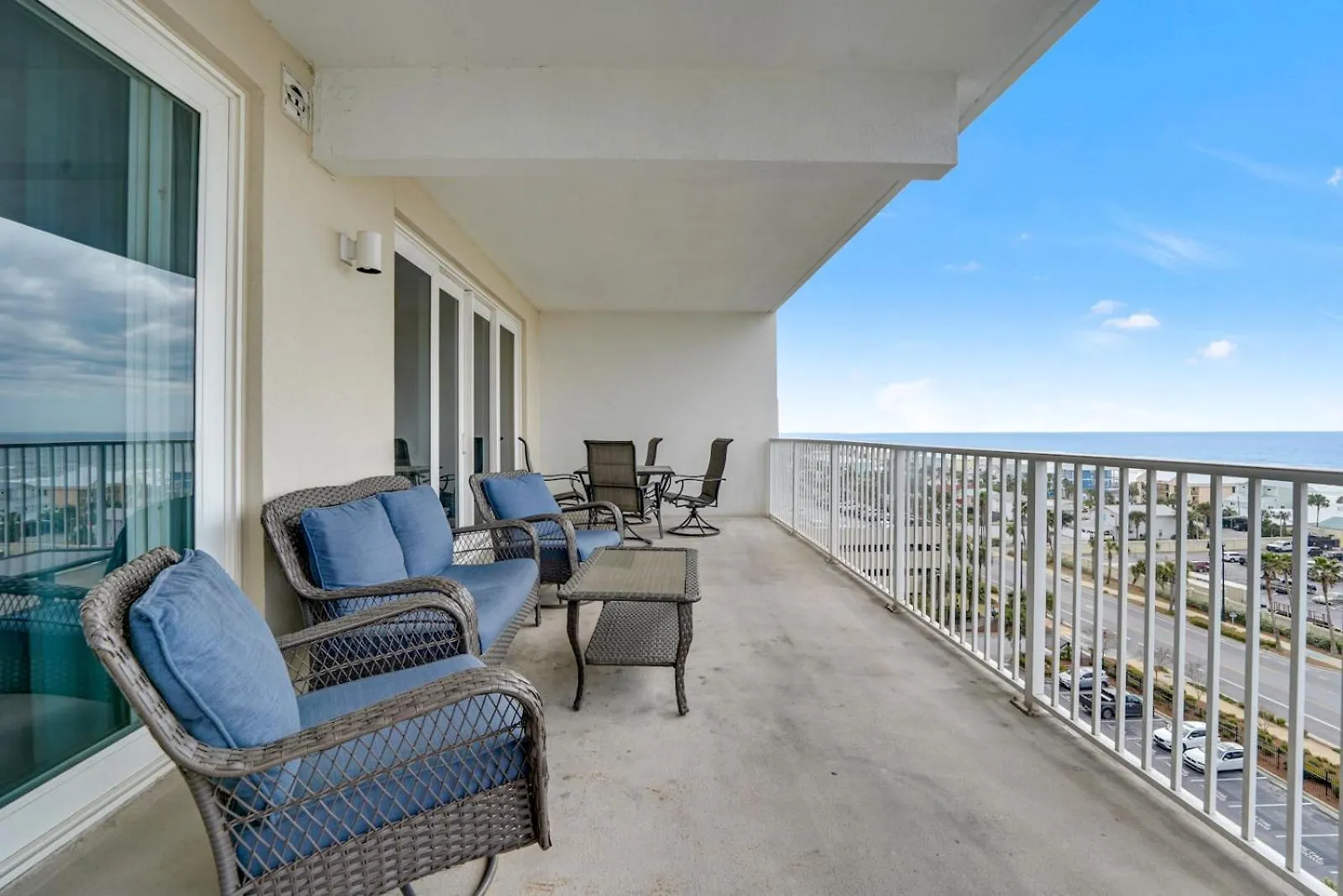 The Blue Turtle At Laketown Wharf Apartment Panama City Beach